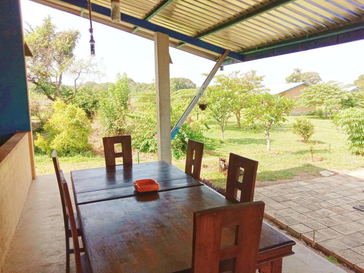 Birdwing Sigiriya Hotel Exterior foto
