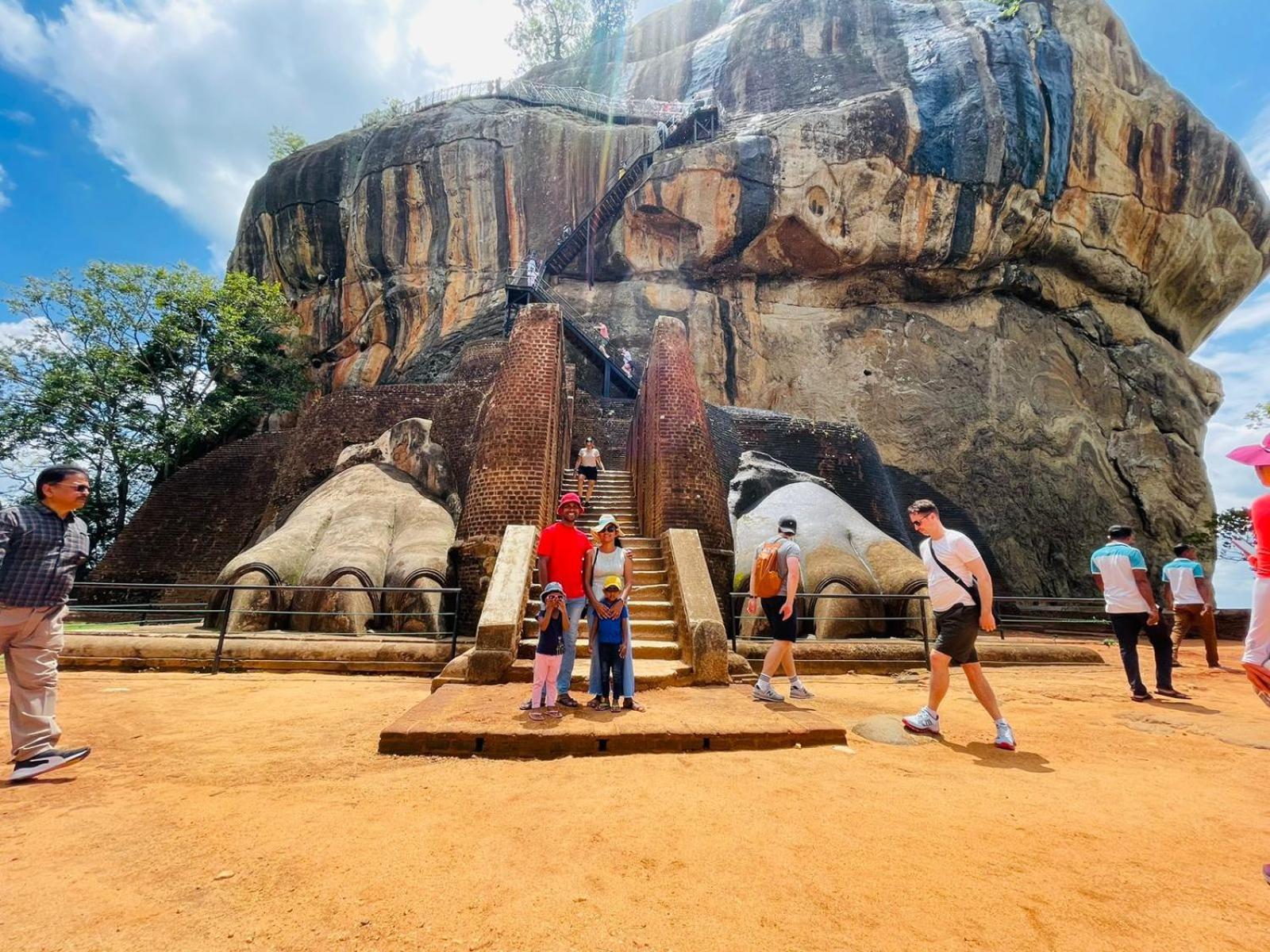 Birdwing Sigiriya Hotel Exterior foto